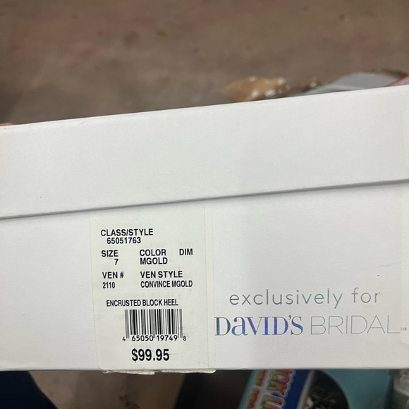 Gold block heel sequin - Picture 3 of 3